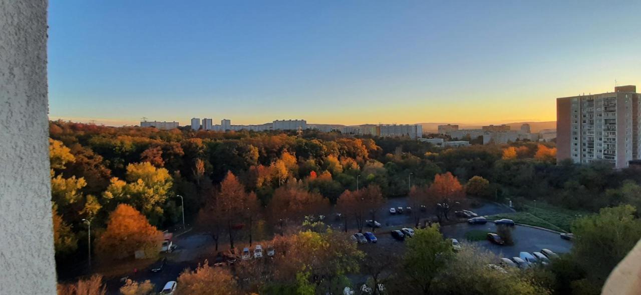 Apartment Kamyk Прага Екстериор снимка