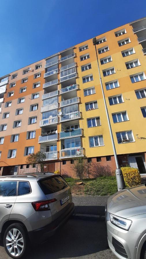 Apartment Kamyk Прага Екстериор снимка