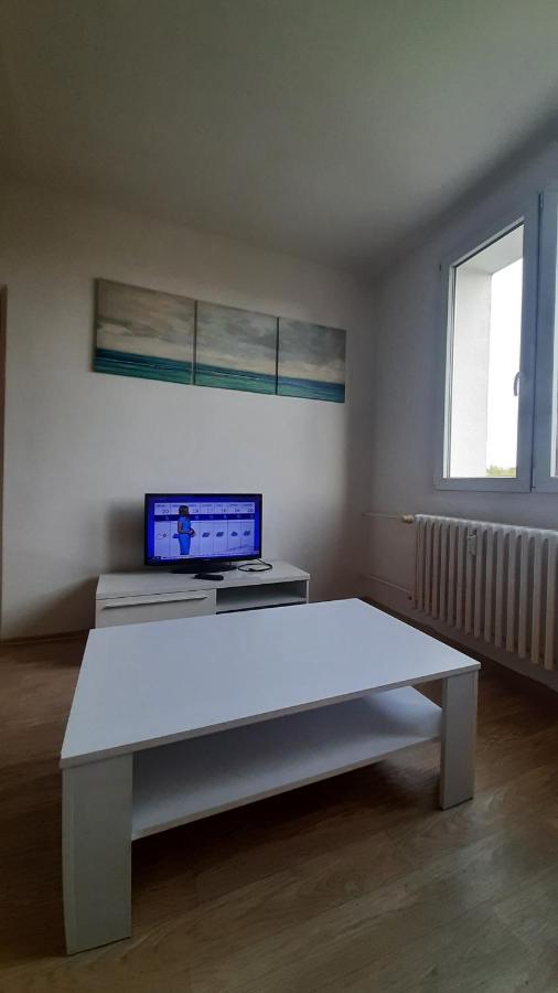 Apartment Kamyk Прага Екстериор снимка
